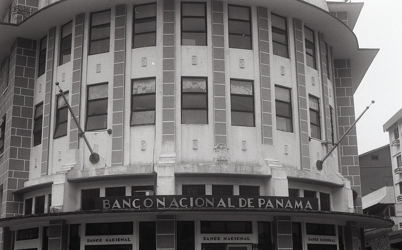 A bank that isn’t a central bank on Avenida Central